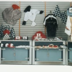 Portable modular retail merchandising unit -RMU- wall shop
