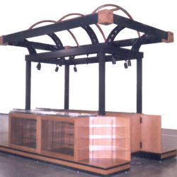 Airport retail kiosk for airport specialty retailer