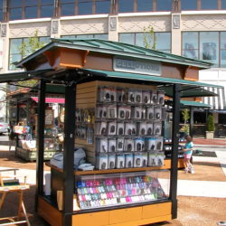 Outdoor retail merchandising unit or rmu