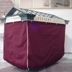 Mall retail merchandising unit -RMU-with canvas security