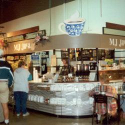 Coffee and espresso concession vending kiosk or carts