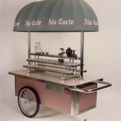 Indoor retail vending pushcart