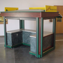 Outdoor concession stand kiosk for retail or food service
