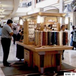 Custom RMU kiosk for jewelry retail sales